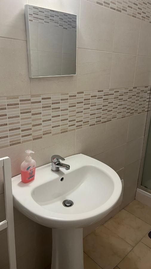 Faro'S Room 巴里 外观 照片