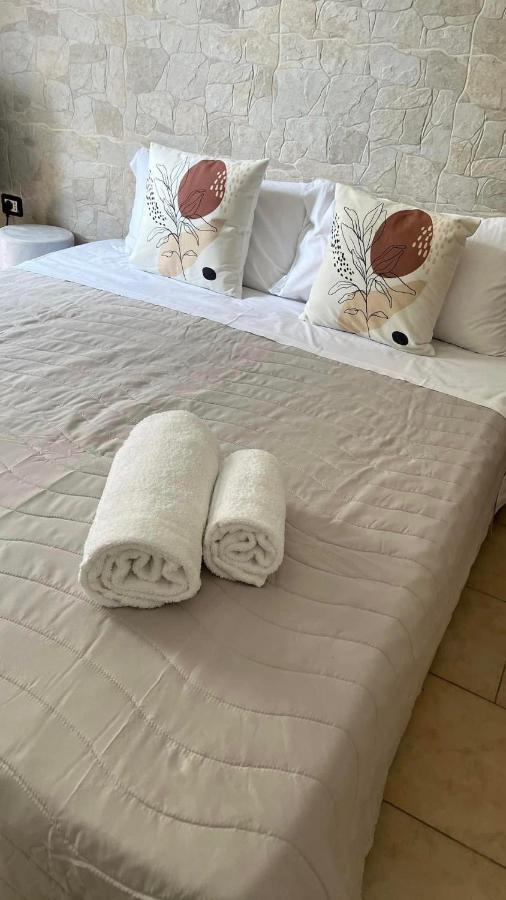 Faro'S Room 巴里 外观 照片