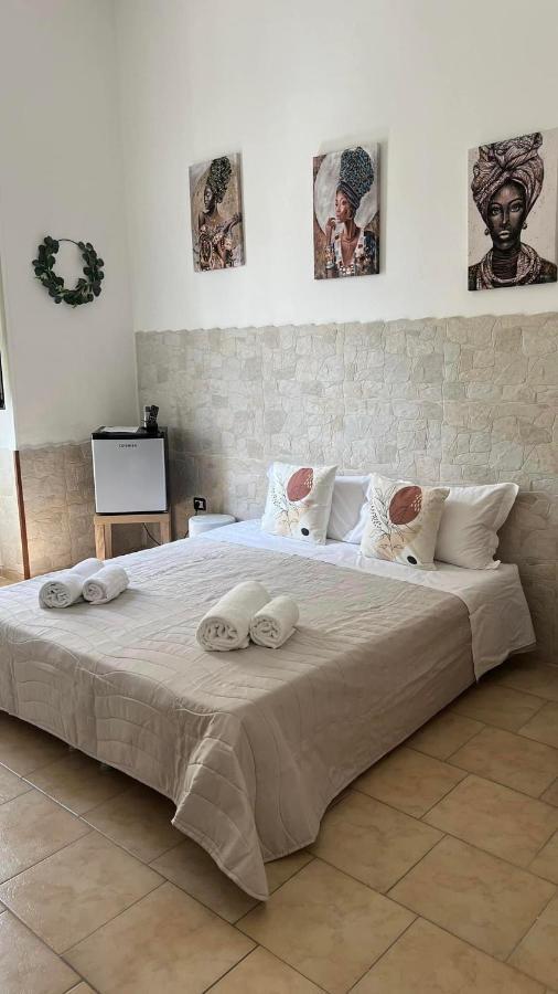 Faro'S Room 巴里 外观 照片